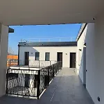 Apartament 3b Big Black Building *