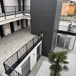 Apartament 3b Big Black Building