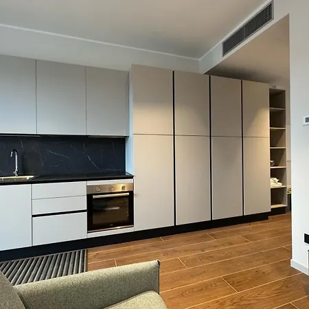 Apartment 3b Big Black Building