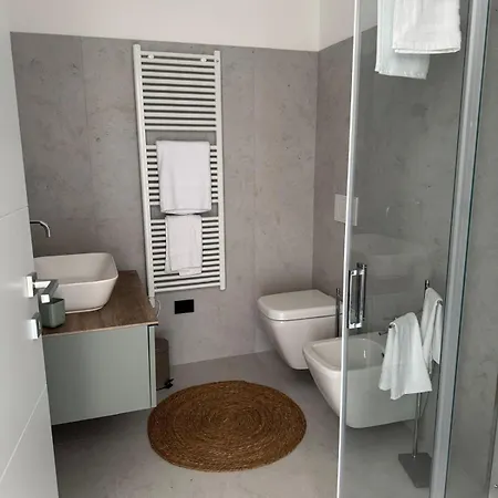 3b Big Black Building Apartment Borgonovo Val Tidone