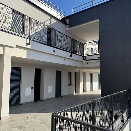 Apartment 3b Big Black Building Borgonovo Val Tidone