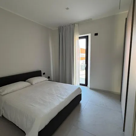 3b Big Black Building Apartment