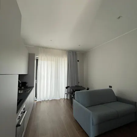 3b Big Black Building *