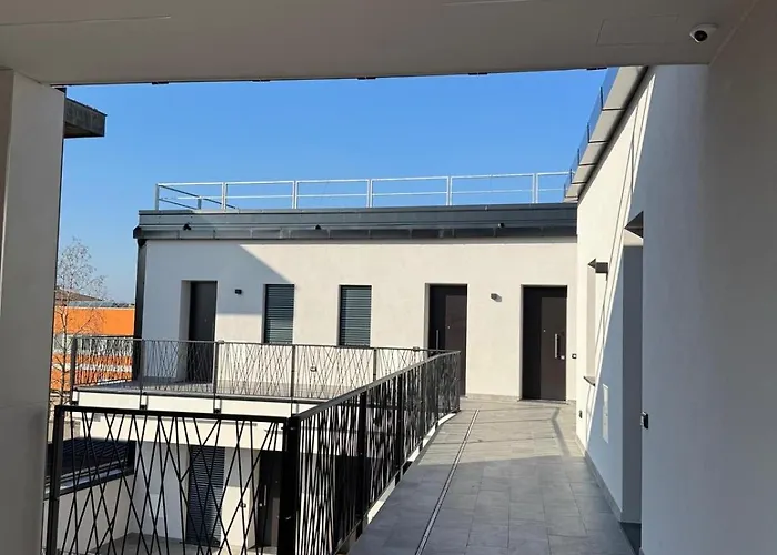 Appartement 3b Big Black Building *