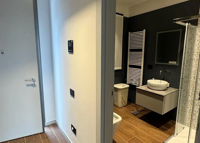 Апартаменты 3b Big Black Building Borgonovo Val Tidone