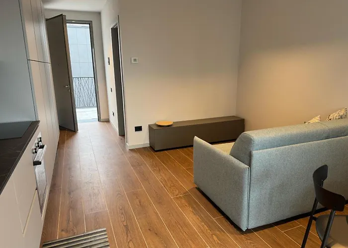 3b Big Black Building * Borgonovo Val Tidone