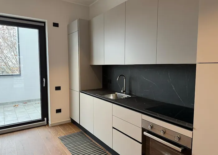 3b Big Black Building